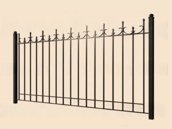 Черный металлический забор с декоративными элементами